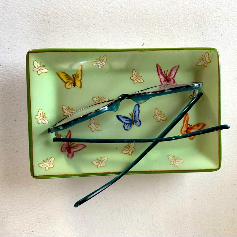 Trinket tray for glasses, jewelry, keys & more - butterflies